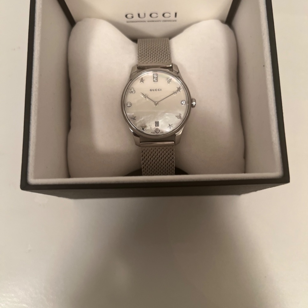 Gucci Timesless Watch-MOP-8 Diamonds-Water resistant (New) - Picture 6 of 9